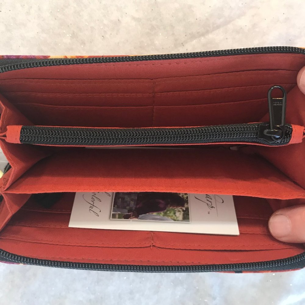 Donna Sharp Wallet - Picture 3 of 4